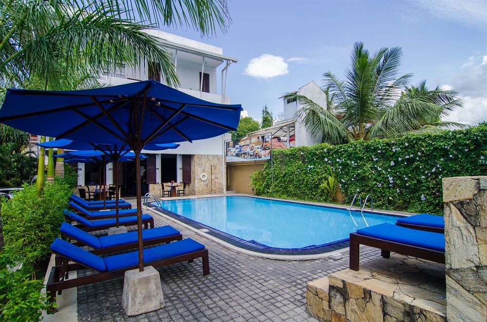 St.Lachlan Hotel & Suites Negombo Exterior photo